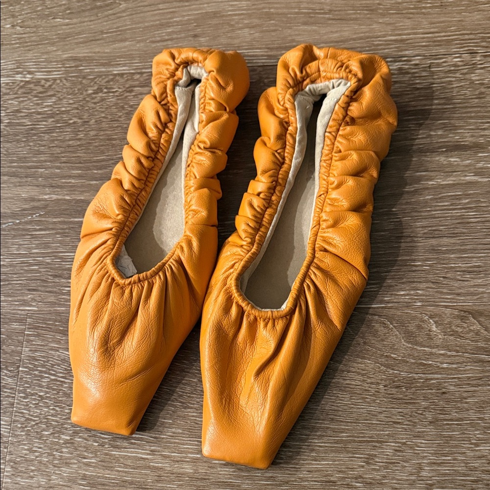 Nanushka Matangi Women’s Elastic Ballet Flats in Orange
